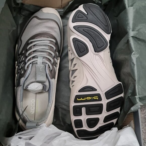 ECCO Women's Biom Aex Trainer Running Shoe - Picture 9 of 10